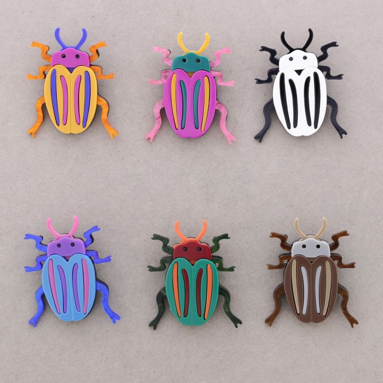 BROCHE INSECTO RESINA 2
