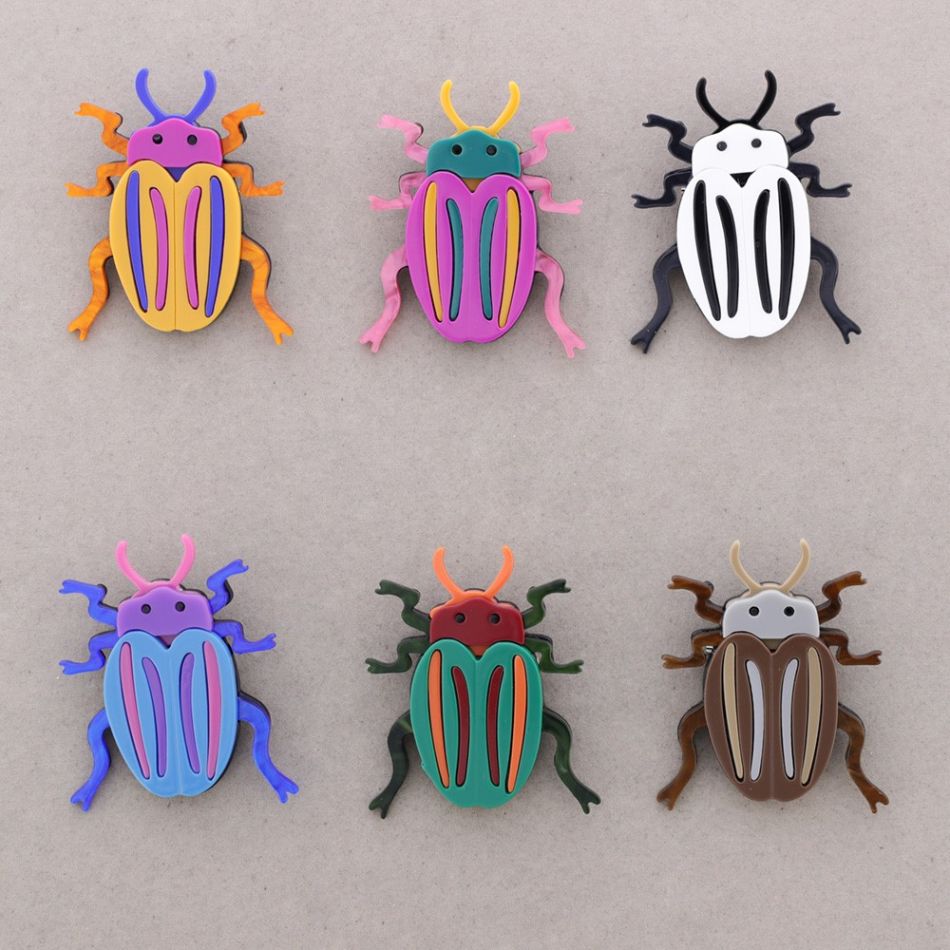 BROCHE INSECTO RESINA