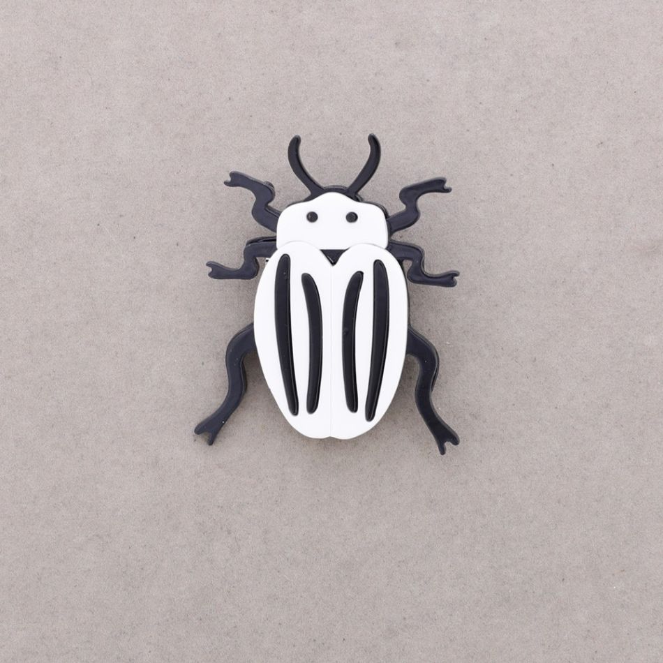 BROCHE INSECTO RESINA