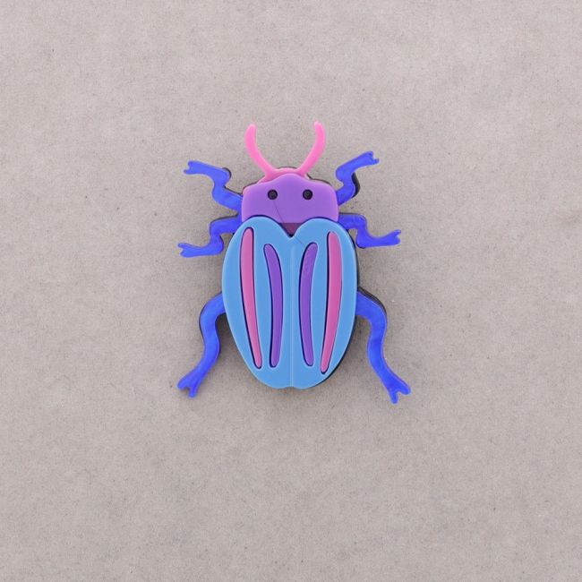 BROCHE INSECTO RESINA