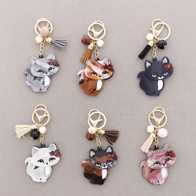 RESIN CAT KEYCHAIN