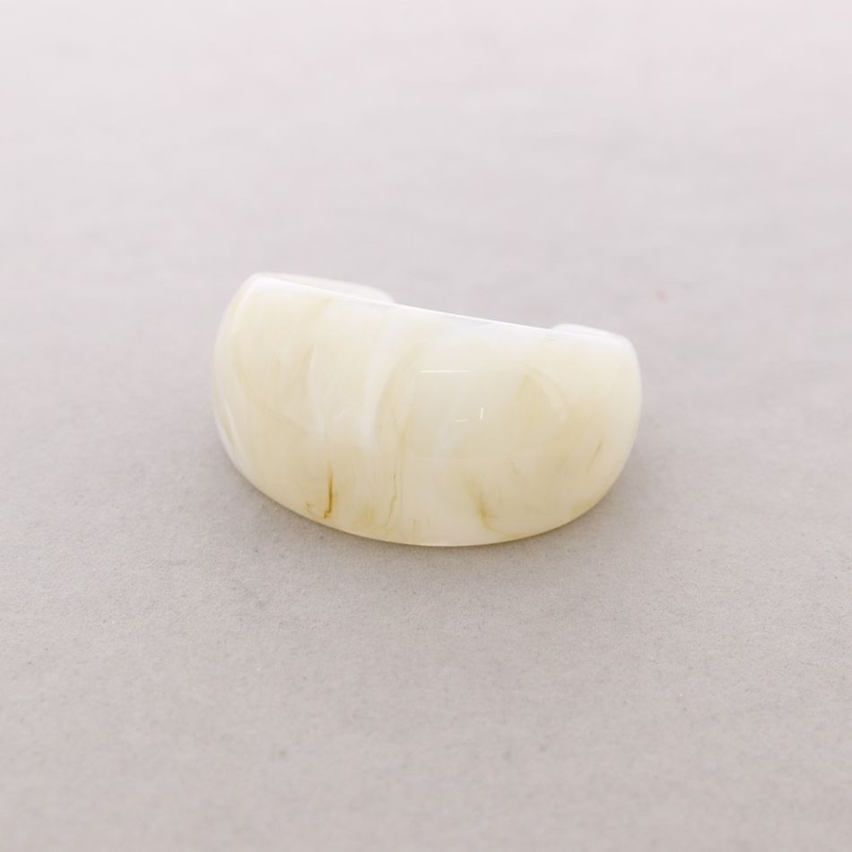 OPEN RIGID RESIN BRACELET