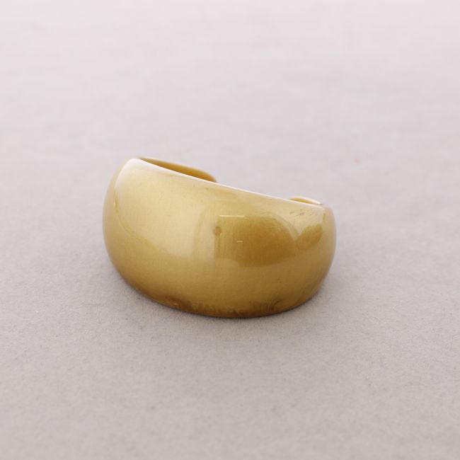 OPEN RIGID RESIN BRACELET
