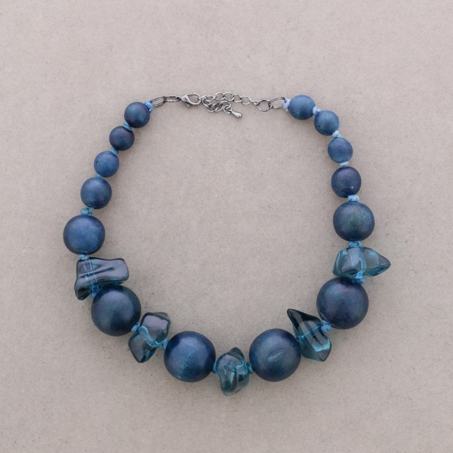 LONG BEAD NECKLACE