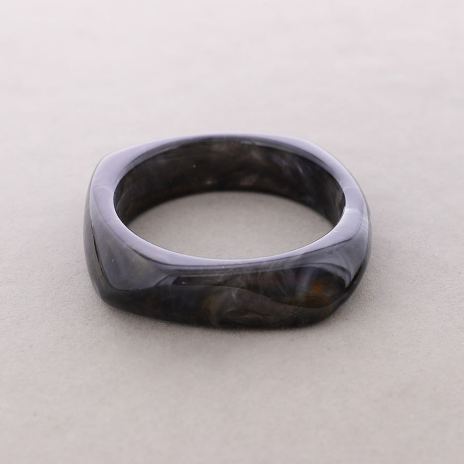 RIGID RESIN BRACELET