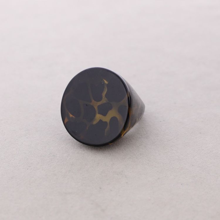 RESIN SHAPED RING