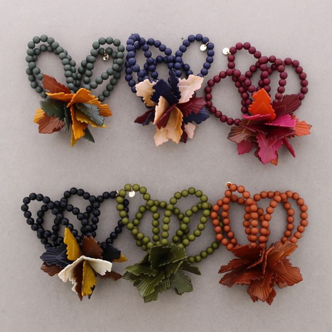 PULSERA ELÁSTICA 4 CUENTAS HOJAS RESINA