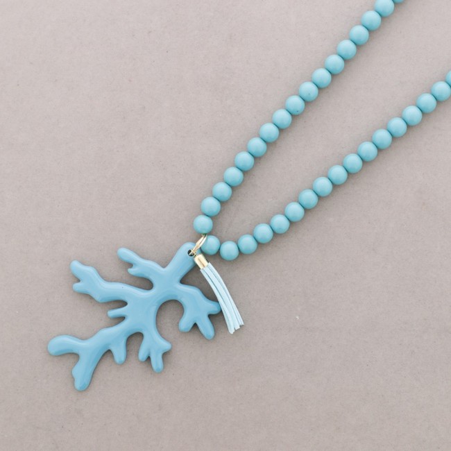 LONG CORAL NECKLACE WITH RESIN PENDANT