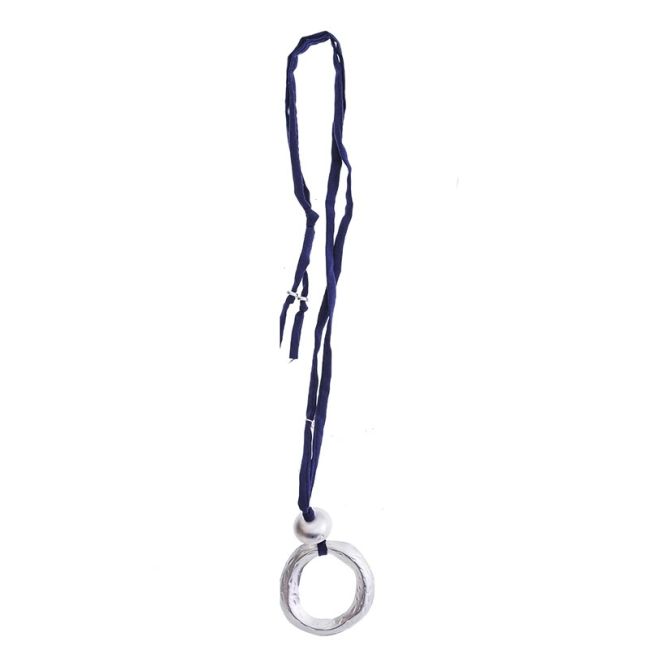LONG TUBE NECKLACE WITH METAL RING PENDANT