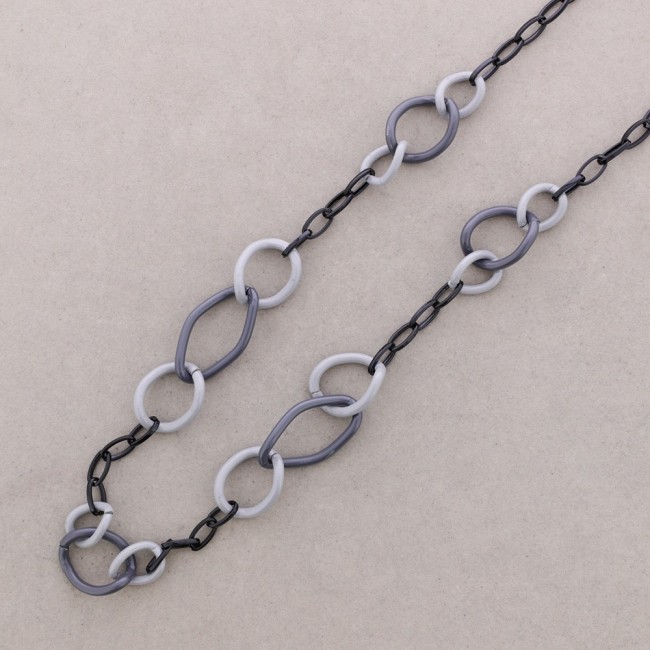 LONG BEAD NECKLACE