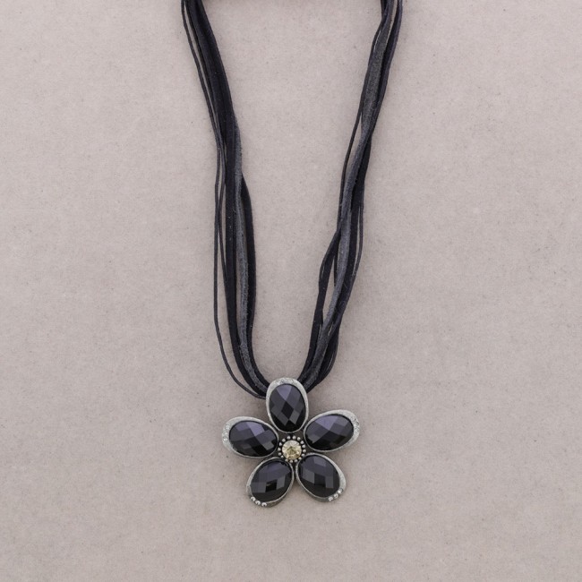 COLLAR COLG.CRISTALES FACETADAS