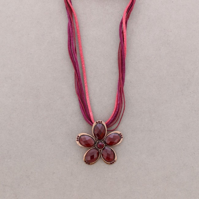 COLLAR COLG.CRISTALES FACETADAS