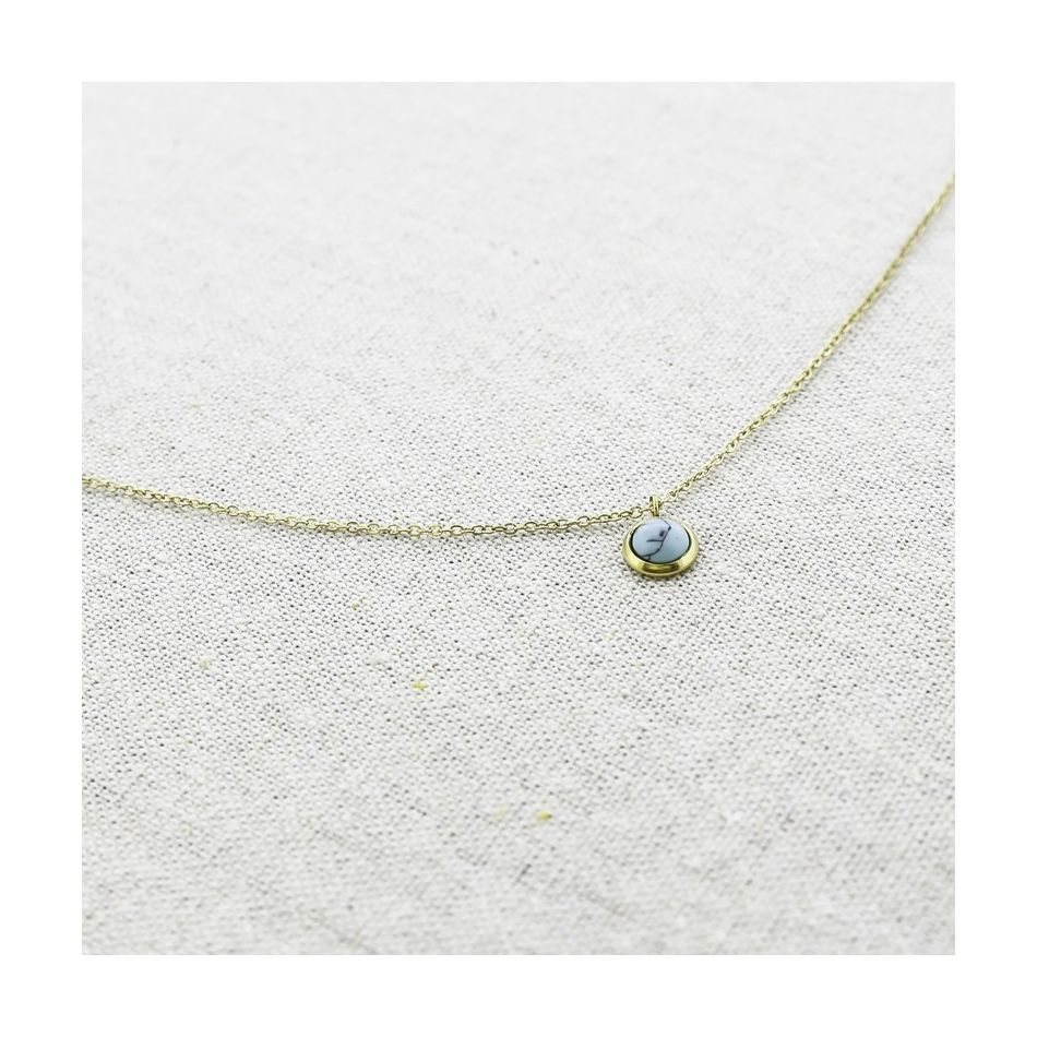 STEEL NECKLACE WITH STONE PENDANT