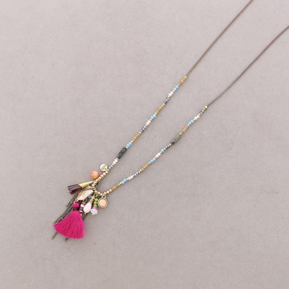 LONG NECKLACE WITH DANGLING BEADS