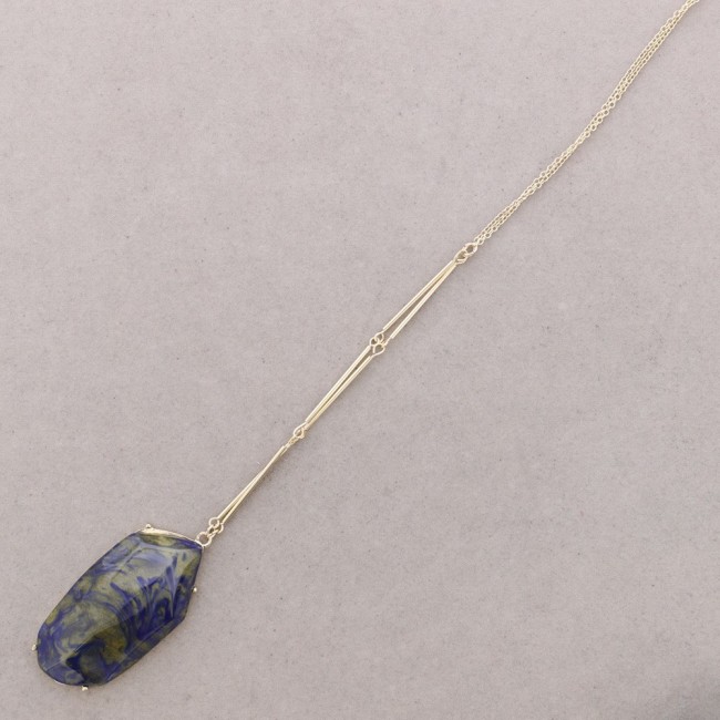 COLLAR LARGO COLGANTE RESINA