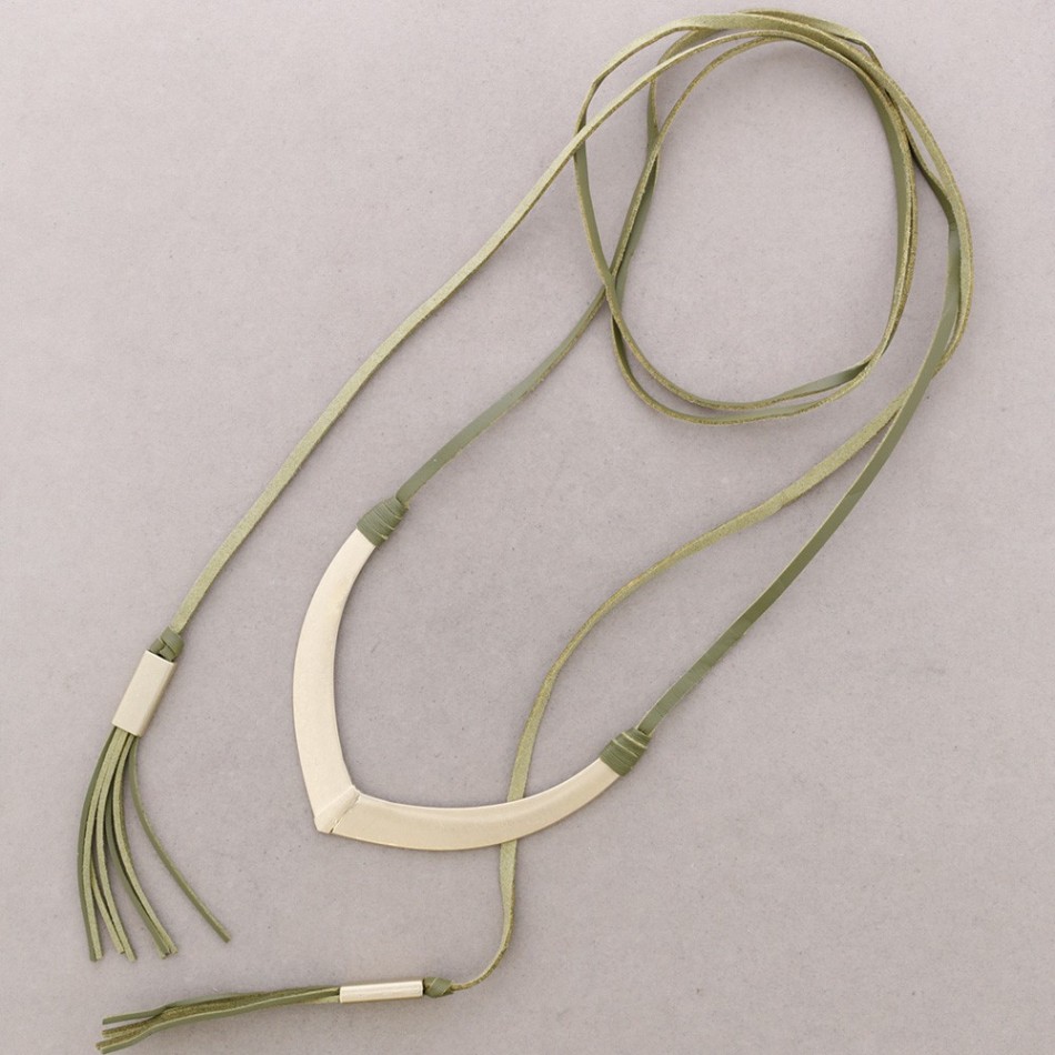 CHOKER FORMA V METAL DOBLE FLECO