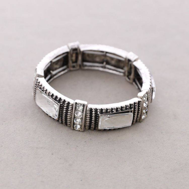 CRYSTAL METAL BRACELET