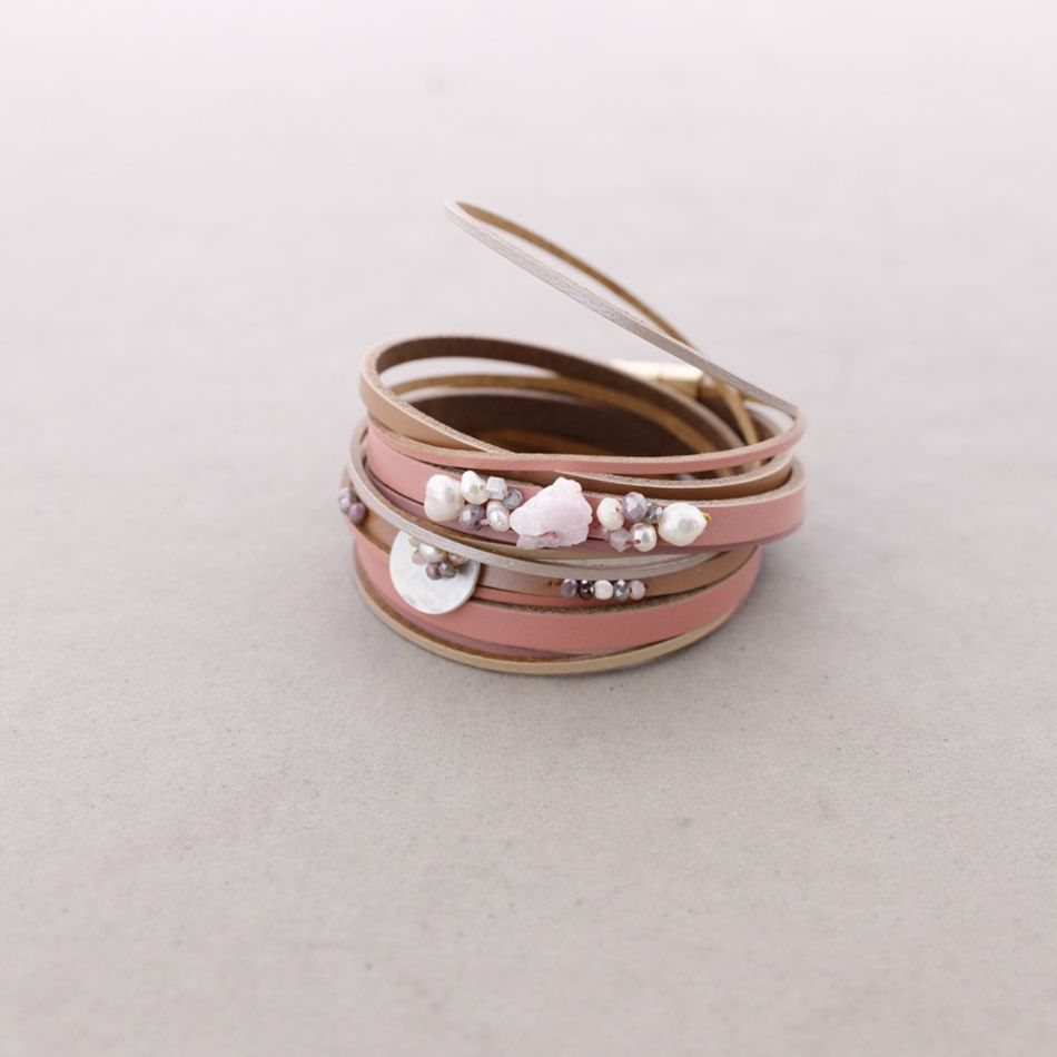 LEATHER BRACELET WITH TWO TURNS AND MAGNETIC CLOSURE