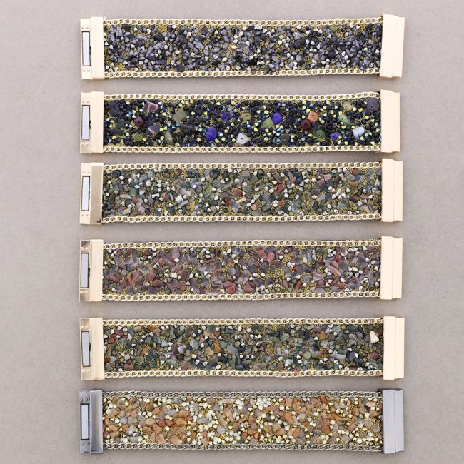 STONE MAGNET BRACELET