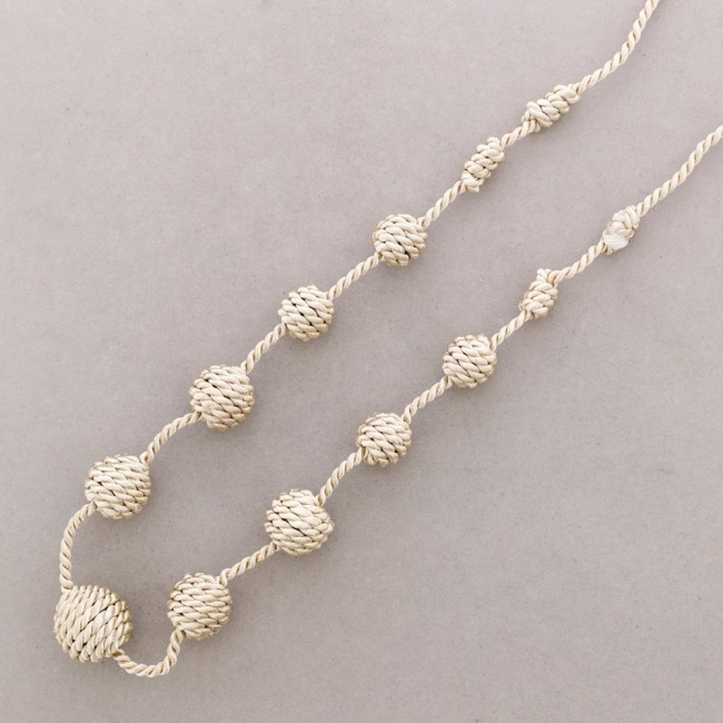 COLLAR CUENTAS ENVUELTAS