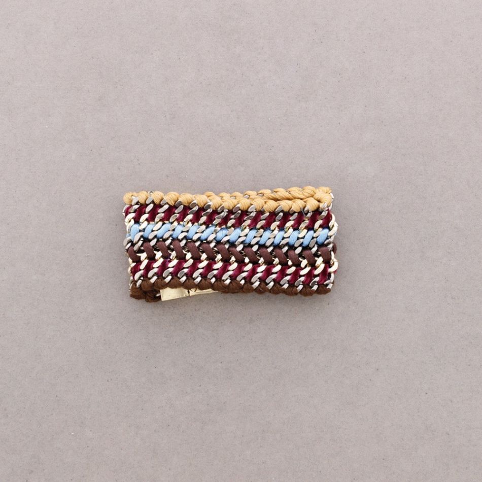 INTWINED CHAIN BRACELET WITH MAGNETIC CLOSURE