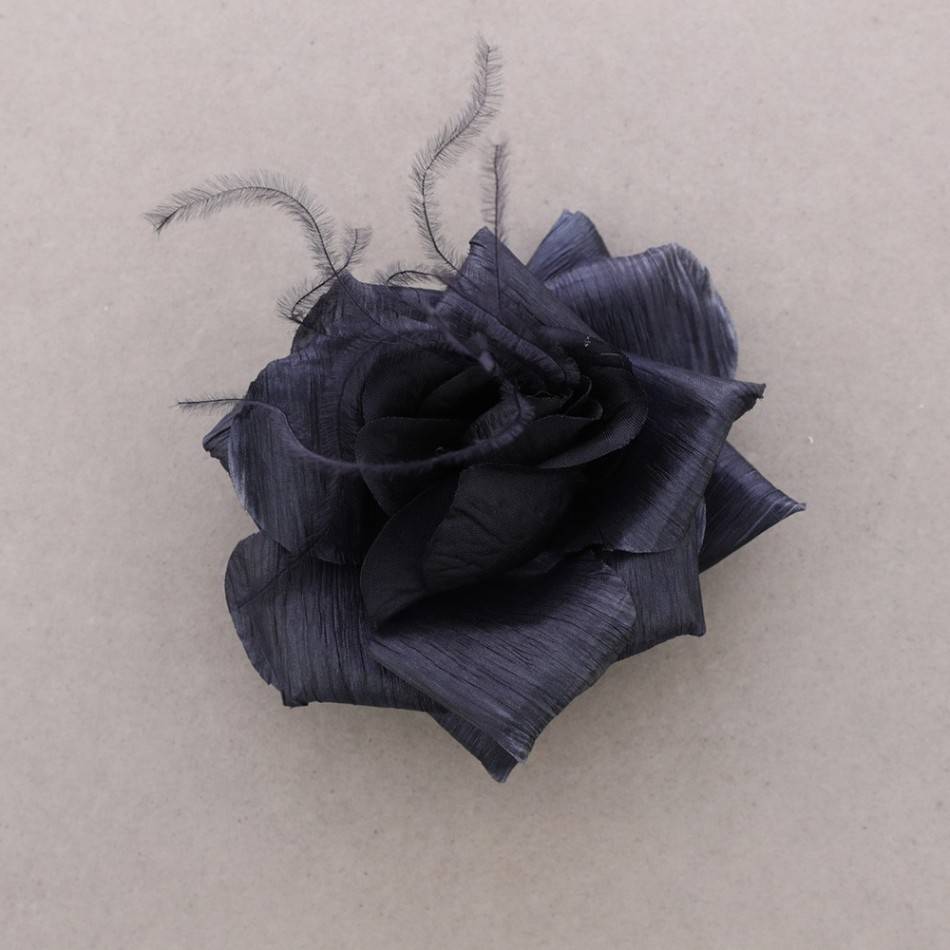 FABRIC FLOWER BROOCH WITH FEATHERS 13CM