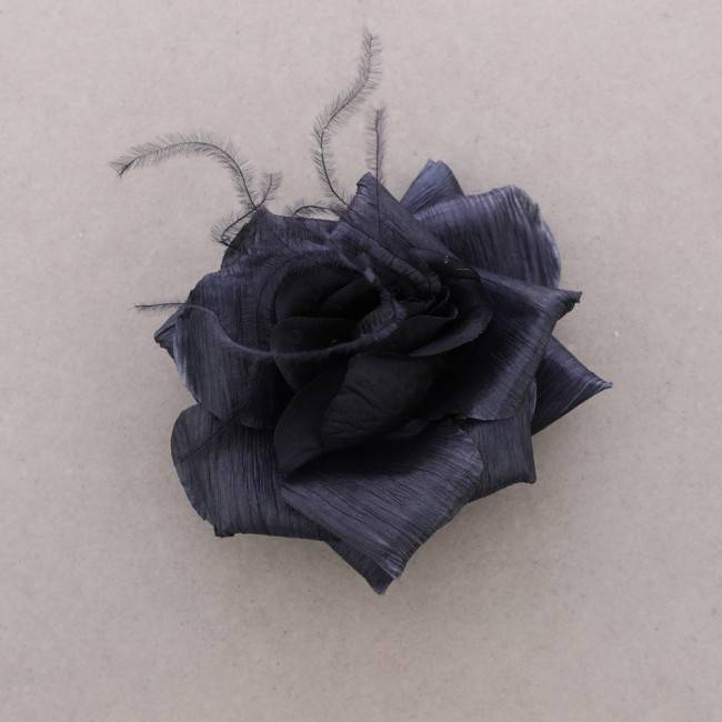 FABRIC FLOWER BROOCH WITH FEATHERS 13CM