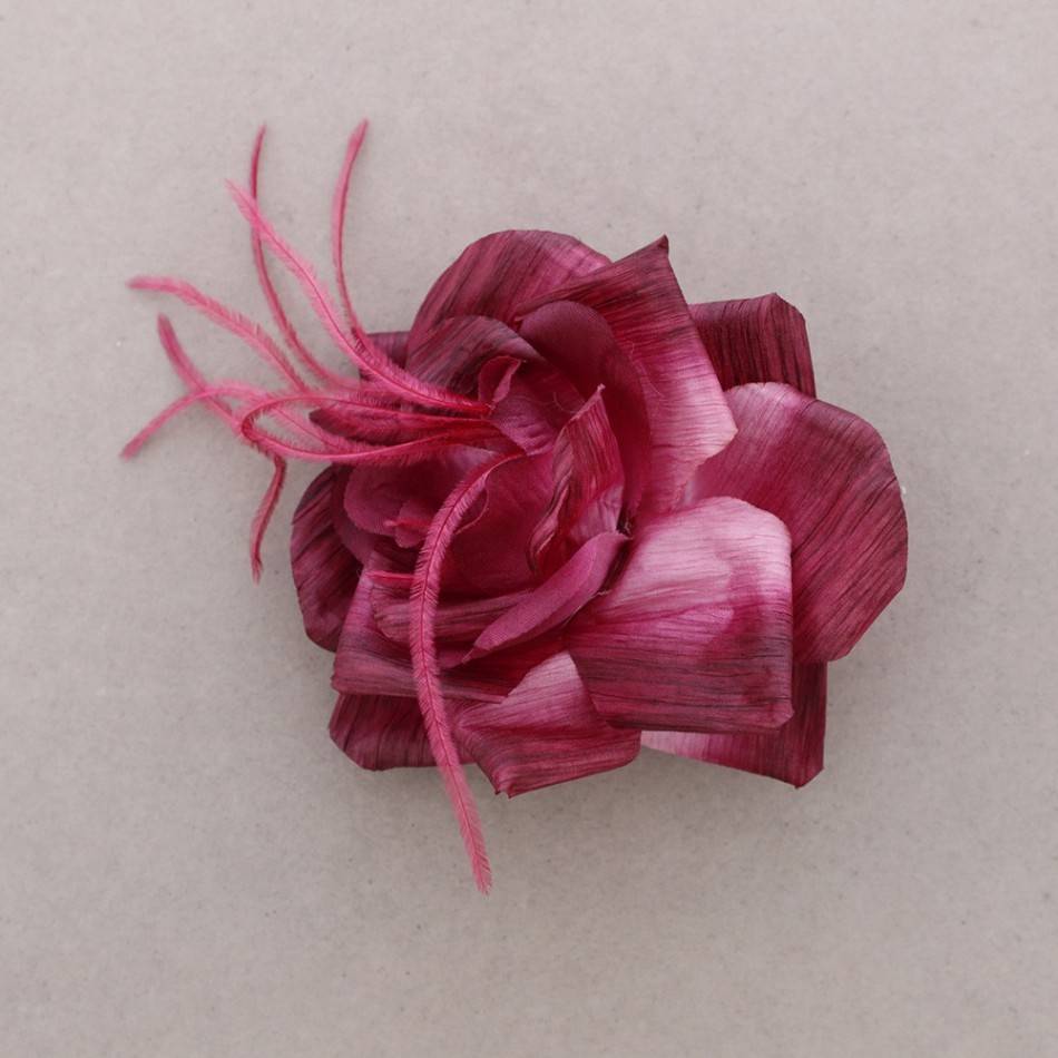 FABRIC FLOWER BROOCH WITH FEATHERS 13CM