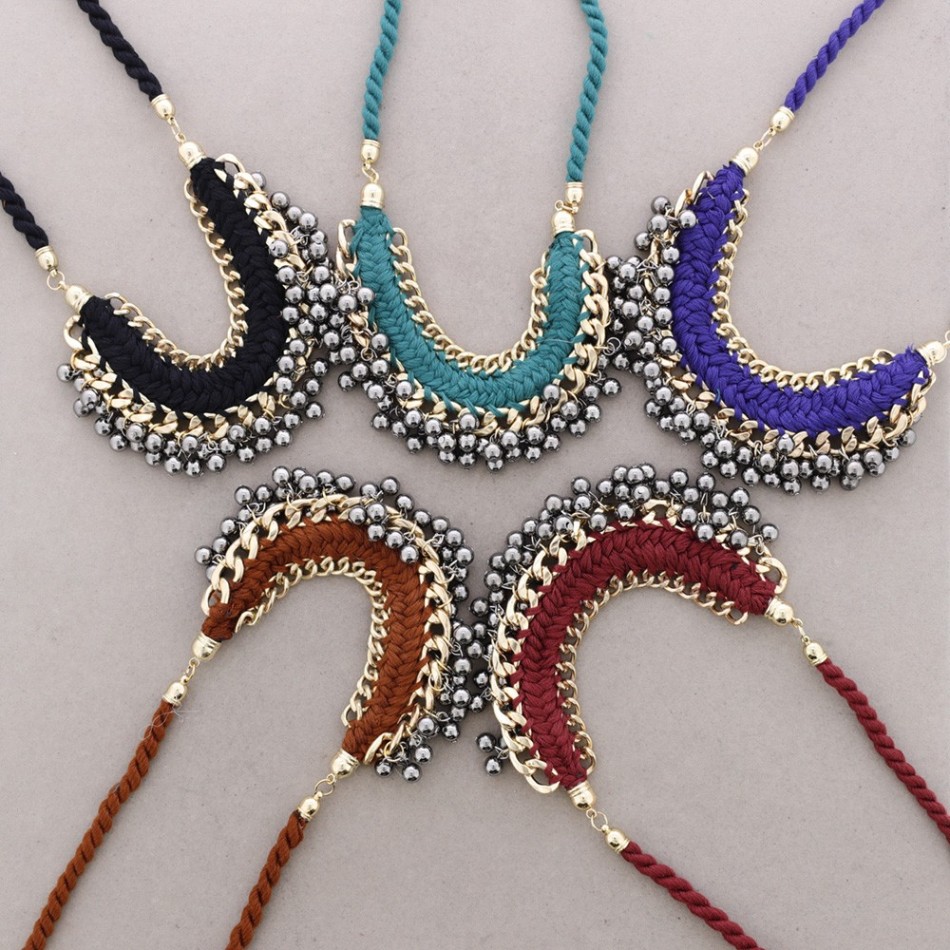 BRAIDED CHOKER WITH BALL PENDANT