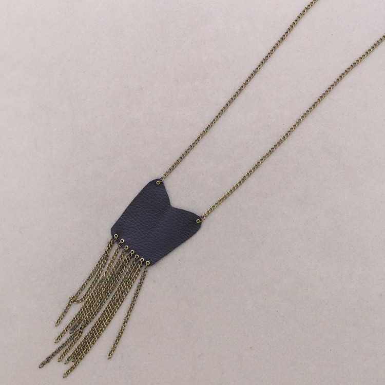 COLLAR LARGO CUERO CADENAS