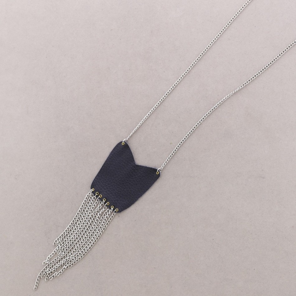 COLLAR LARGO CUERO CADENAS