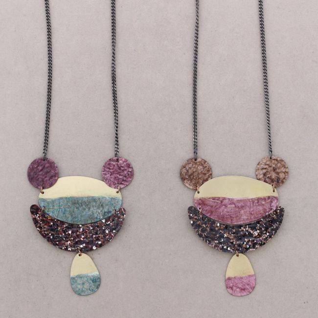 PATINA PENDANT NECKLACE