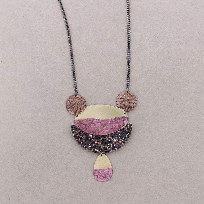 PATINA PENDANT NECKLACE