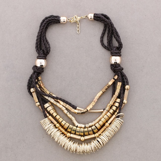 LEATHER SHORT NECKLACE WITH METAL BEADS