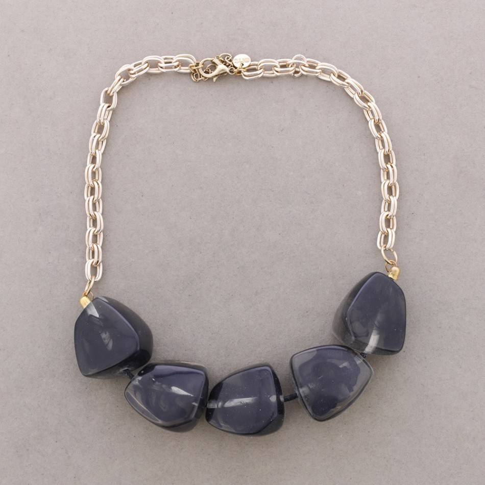 RESIN BEADS SHORT NECKLACE