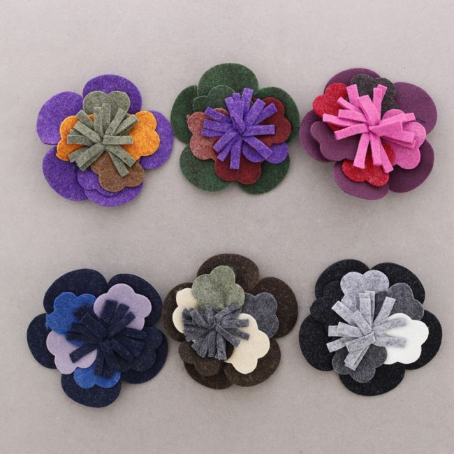 FELT BROOCH 5CM
