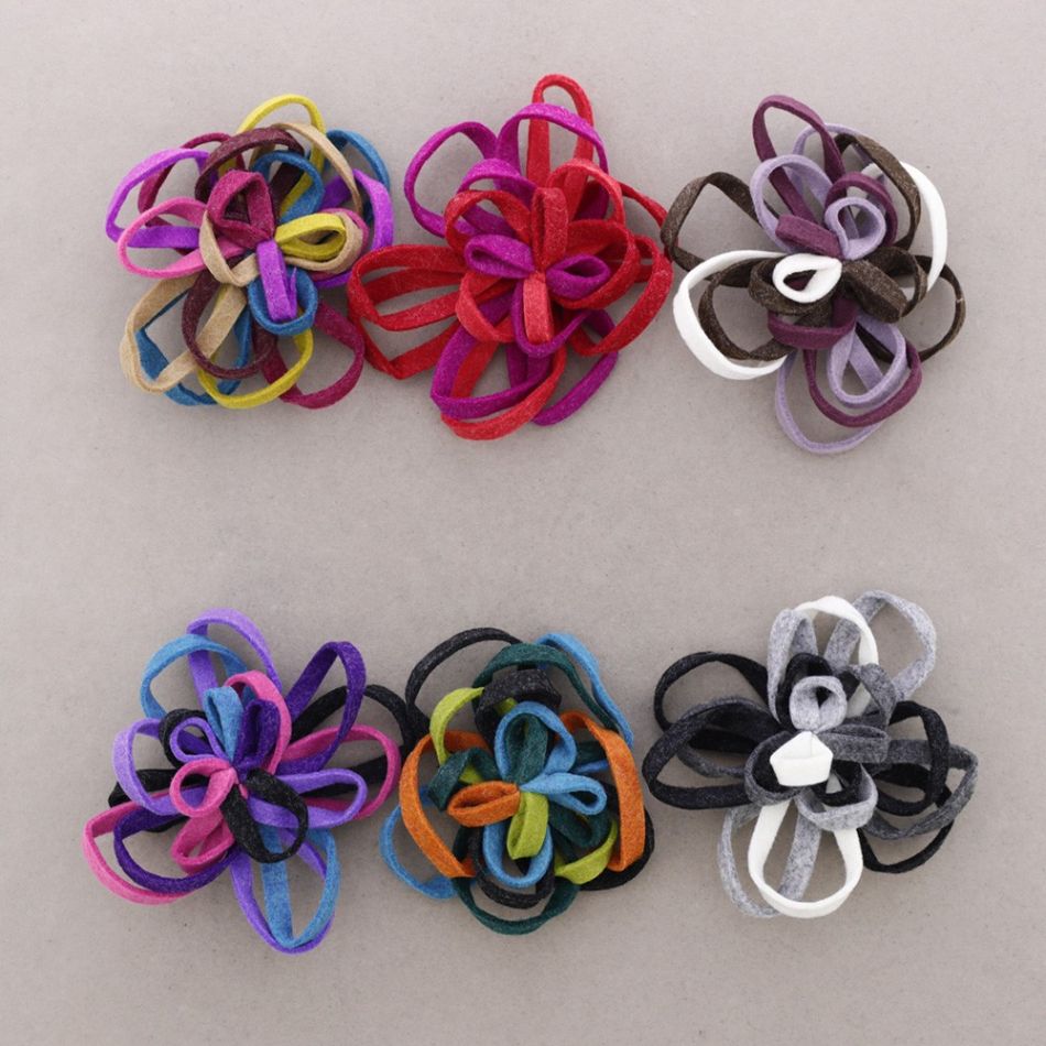 FELT BROOCH 5CM