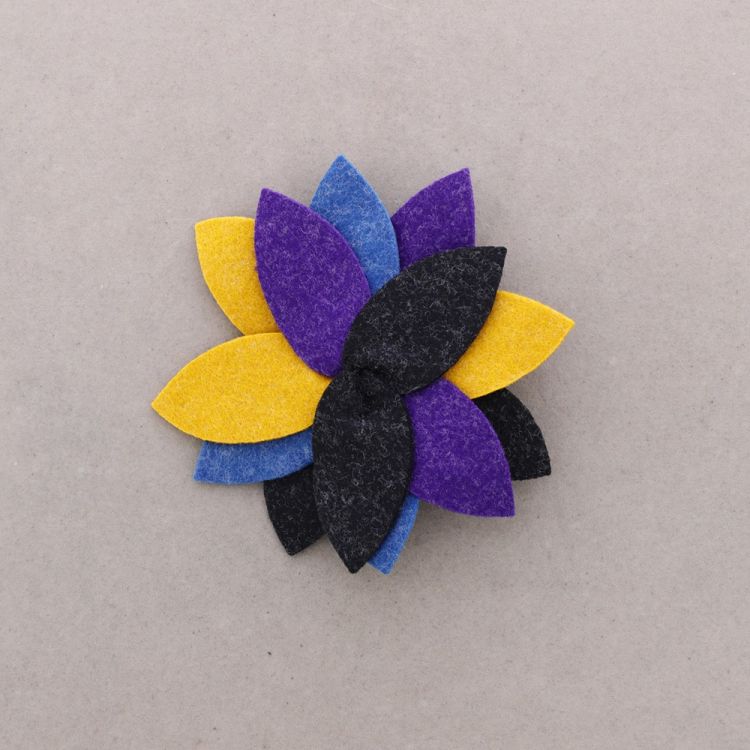 FELT BROOCH 5CM 2