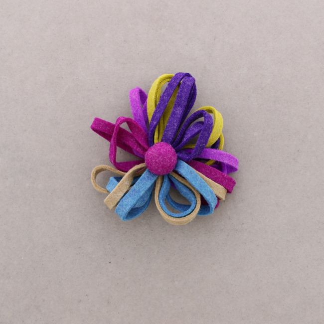 FELT BROOCH 5CM