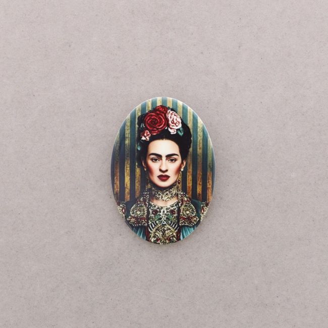 BROCHE OVALADA RESINA FRIDA