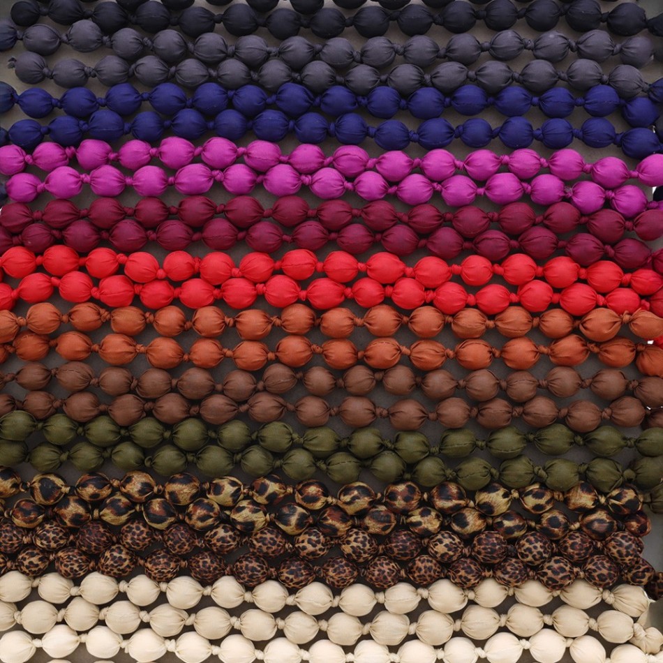 COLLAR LARGO BOLAS FORRADAS TELA 120CM