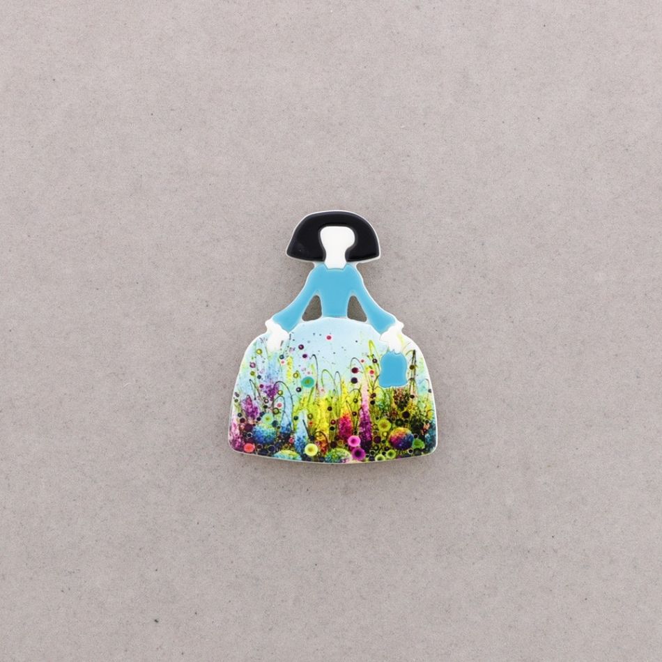 LADY MAGNETIC BROOCH
