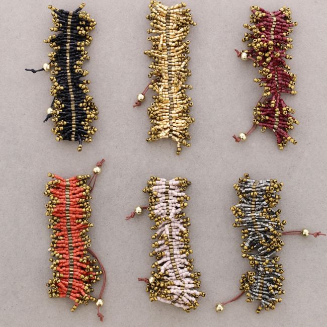 PULSERA ÉTNICA MACRAMÉ ABALORIOS