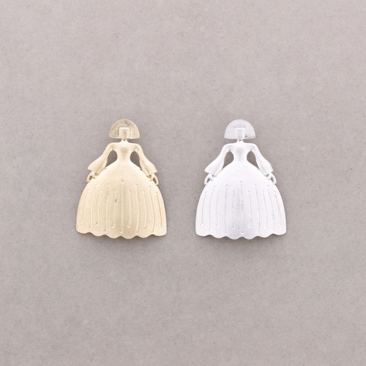 BROCHE MENINA METAL 2