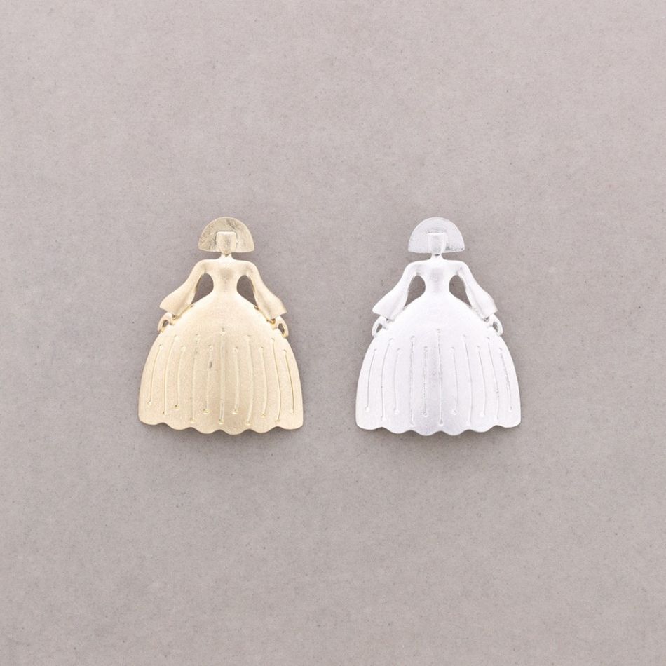 BROCHE MENINA METAL
