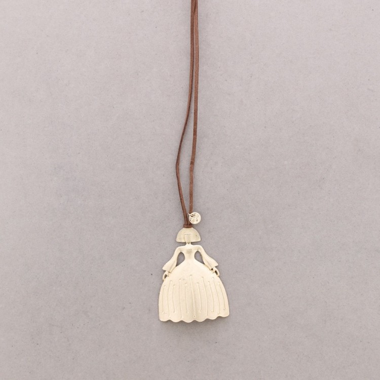 COLLAR LARGO COLGANTE MENINA METAL