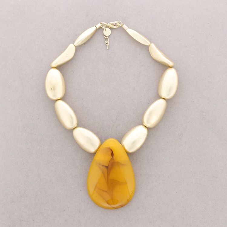 RESIN METAL BEADED NECKLACE
