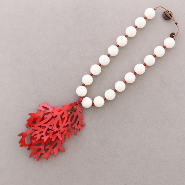 GARGANTILLA COLGANTE TRIPLE CORAL RESINA