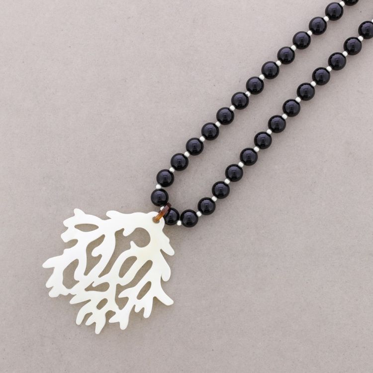 COLLAR LARGO CUENTAS COLGANTE CORAL RESINA