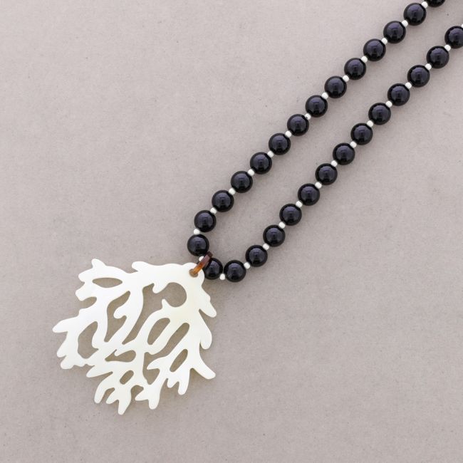 COLLAR LARGO CUENTAS COLGANTE CORAL RESINA